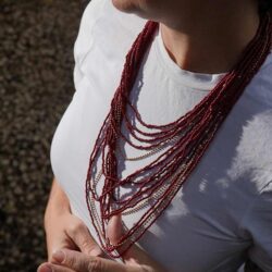 Collar mostacilla