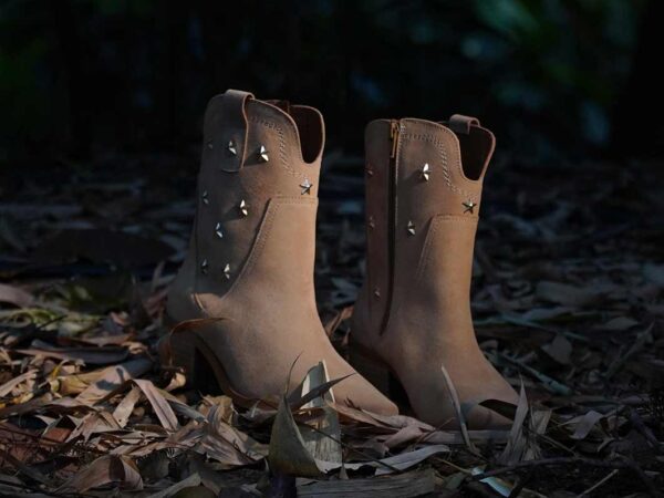 Bryan Stepwise. Botines de piel