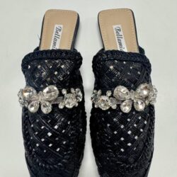 Mule Negro de Rejilla y Apliques de Cristal