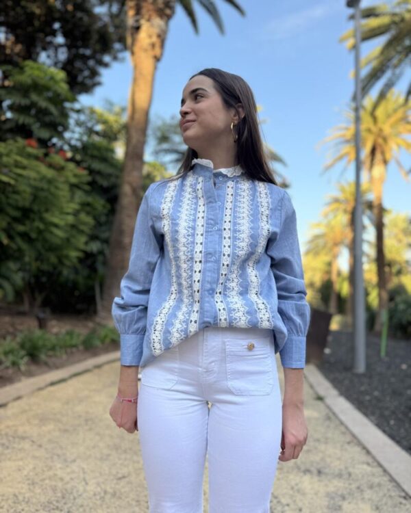 Camisa efecto lino romantica