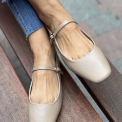 Merceditas Corina en color taupe