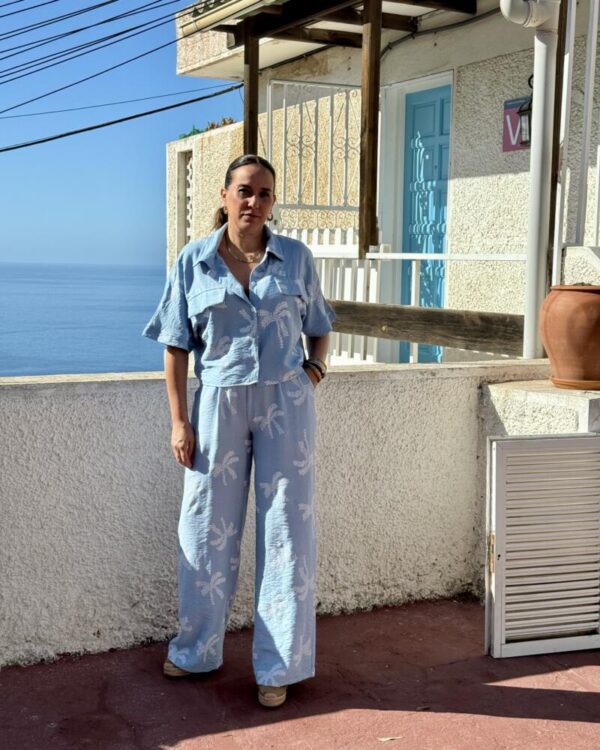 Conjunto palmeras azul celeste