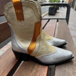 Botas tricolor piel metalizada