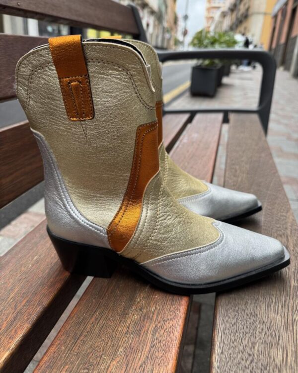 Botas tricolor piel metalizada