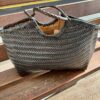 Bolso piel trenzada en negro - Imagen 2